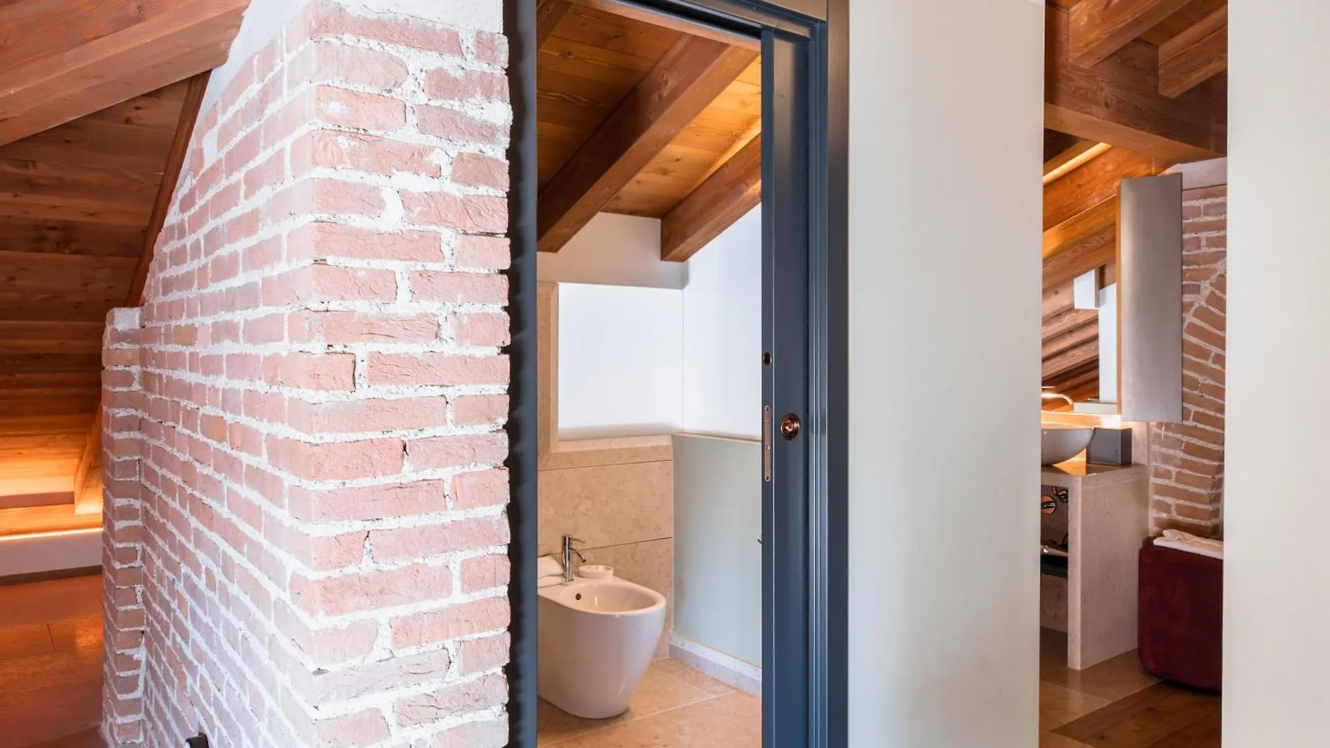 Pavillon Suite & Apartments Peschiera del Garda Hotel