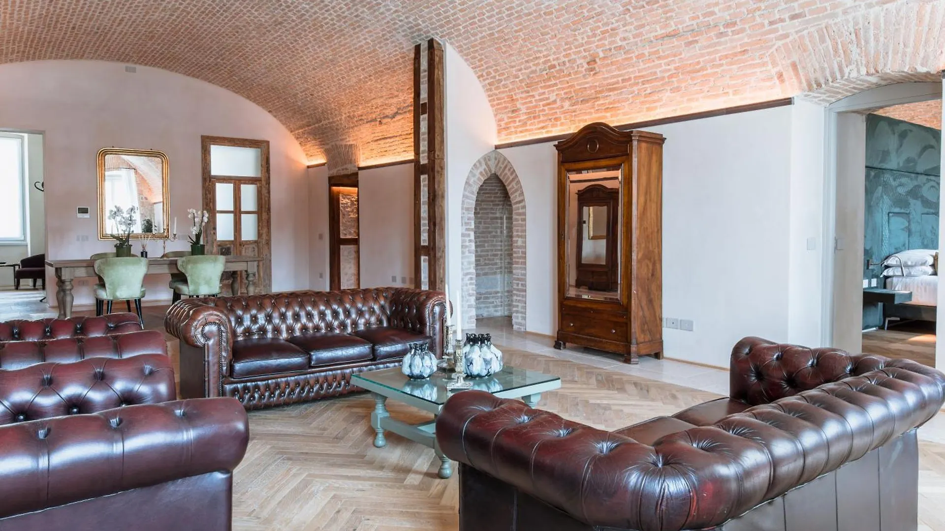 Pavillon Suite Peschiera del Garda Italy