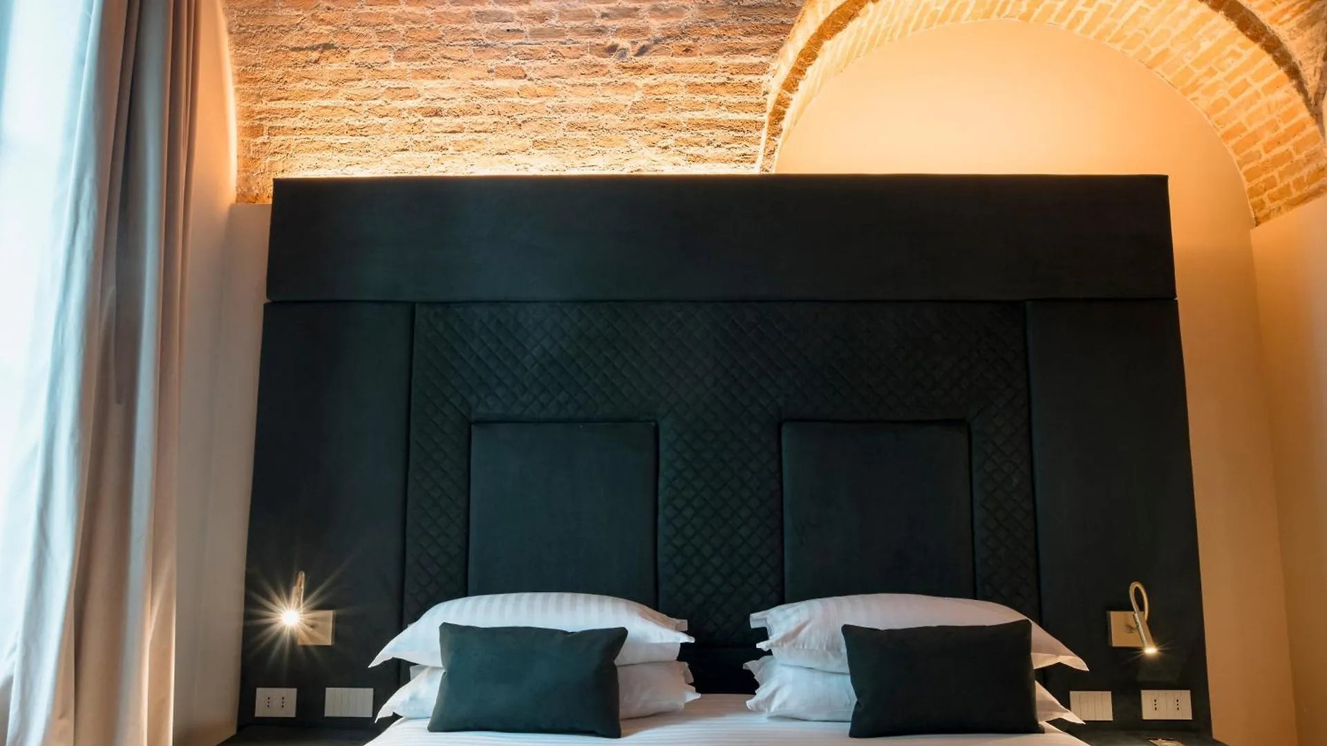 Pavillon Suite Peschiera del Garda Hotel