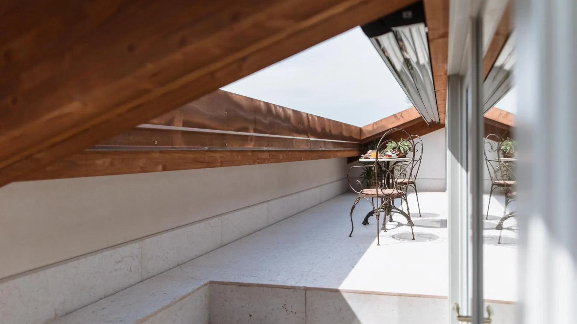 Pavillon Suite Peschiera del Garda 0*,