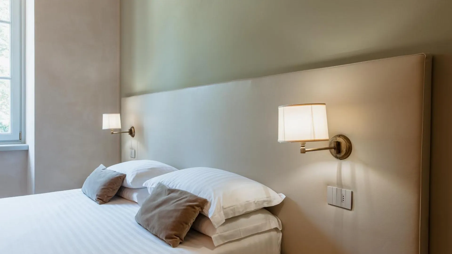 Pavillon Suite Peschiera del Garda Italien