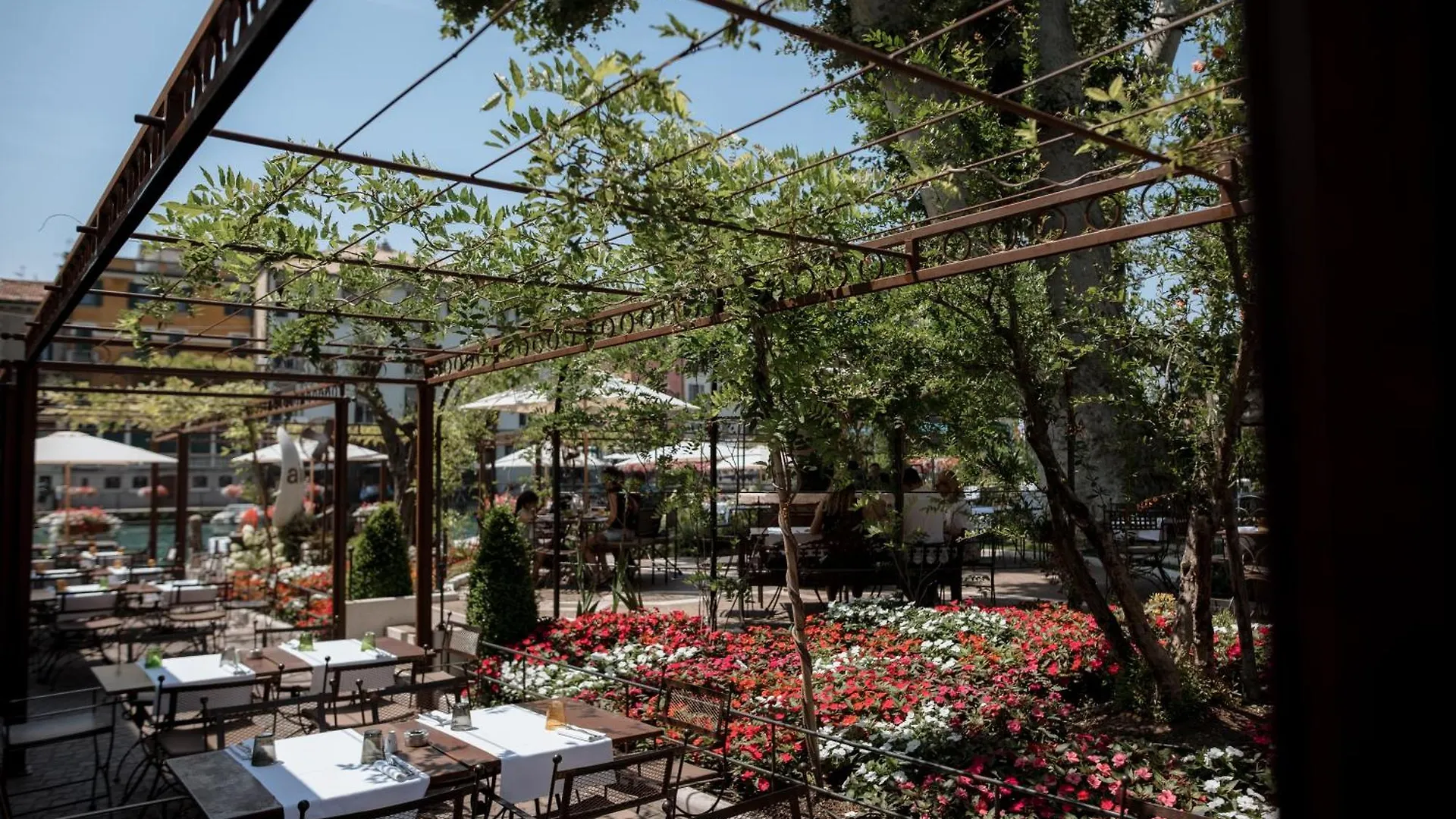 Pavillon Suite Peschiera del Garda Hotel