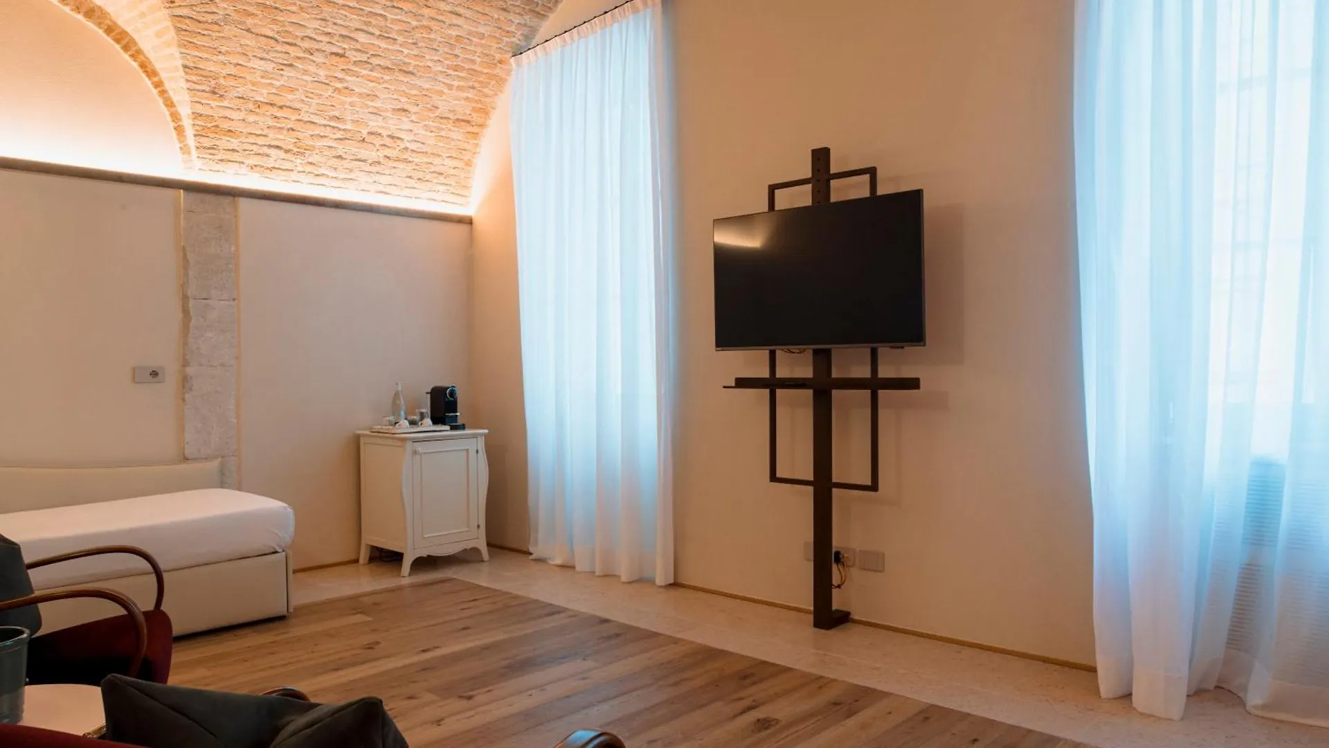 Pavillon Suite Peschiera del Garda Hotel